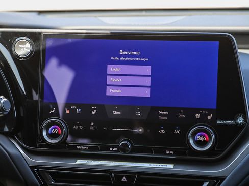 Used 2025 Lexus TX 500h AWD w/ Technology Package image 14