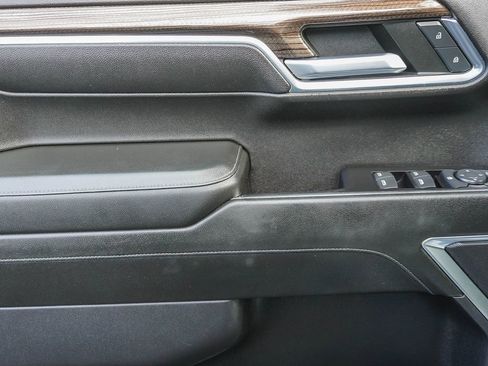 Used 2022 Chevrolet Silverado 1500 RST AWD/4WD image 19