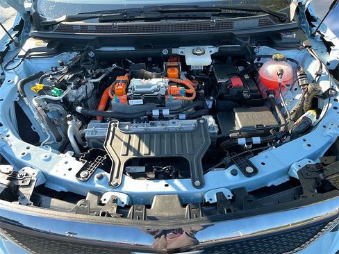 New 2025 Cadillac Optiq Sport 1 w/ LPO, Floor Liner Package image 32