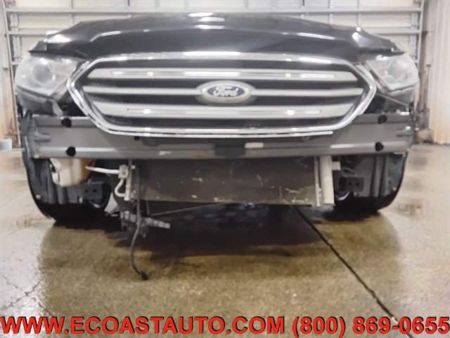 Used 2015 Ford Taurus SE FWD image 17
