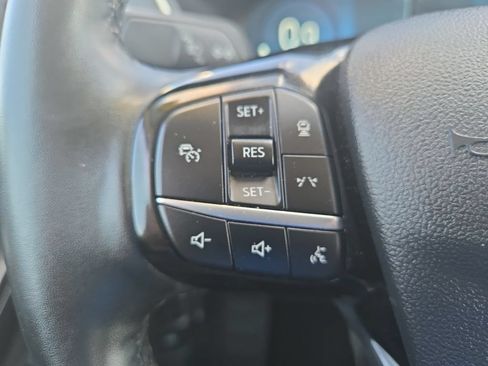 Used 2024 Ford Escape Platinum AWD/4WD image 17