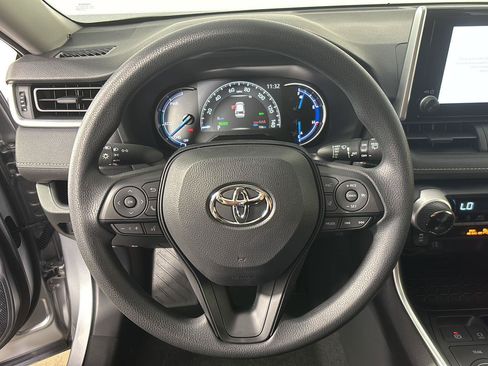 Used 2025 Toyota RAV4 XLE w/ Convenience Package AWD/4WD image 29