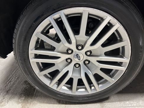 Used 2024 Ford Expedition Limited image 45