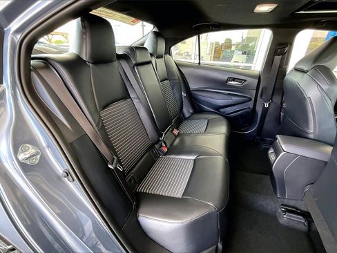 Certified 2025 Toyota Corolla XSE image 25