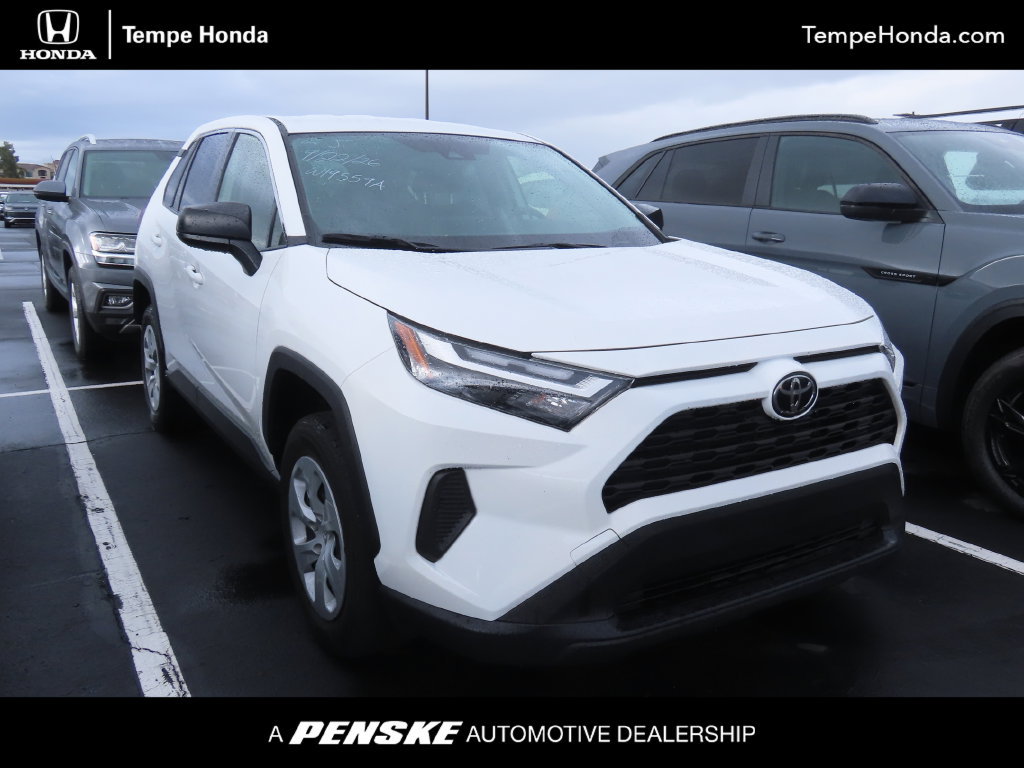 Used 2023 Toyota RAV4 LE AWD/4WD image 1