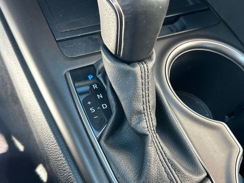 Used 2021 Toyota Camry SE image 14