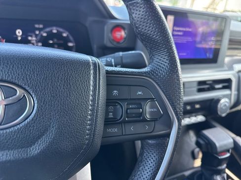 Used 2024 Toyota Tacoma TRD Off-Road AWD/4WD image 15