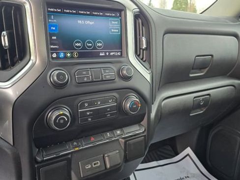 Used 2020 Chevrolet Silverado 1500 LT image 19