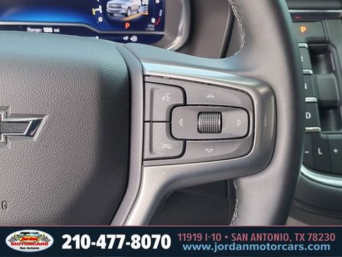 Used 2024 Chevrolet Suburban Z71 w/ Off-Road Capability Package image 29