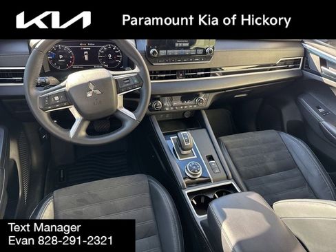 Used 2023 Mitsubishi Outlander SE image 18