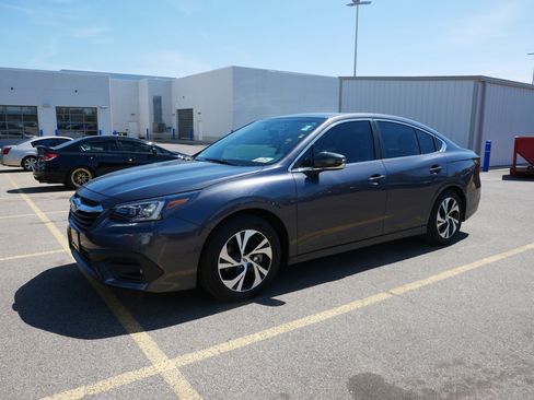Used 2022 Subaru Legacy Premium image 2