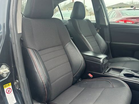 Used 2016 Toyota Camry SE image 10
