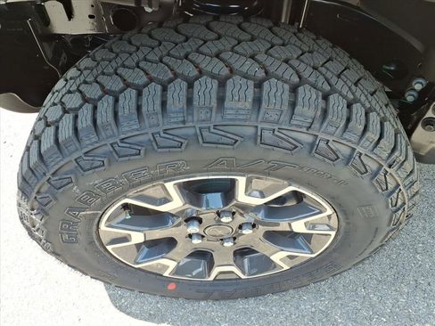 New 2026 Jeep Wrangler Sahara AWD/4WD image 10