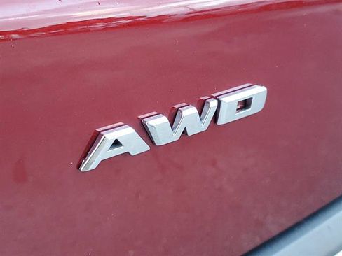 Used 2018 Cadillac XT5 Luxury w/ Driver Awareness Package image 11