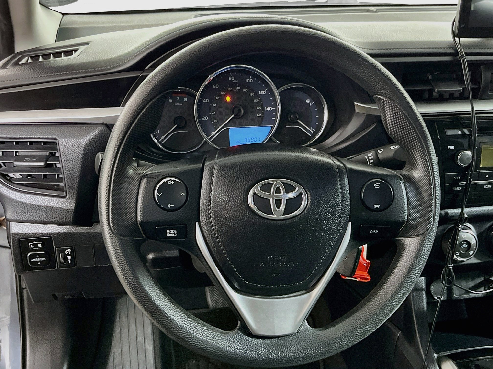 Used 2014 Toyota Corolla L FWD image 17