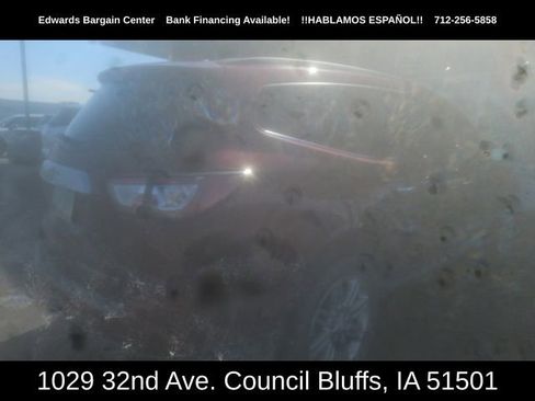 Used 2015 Chevrolet Traverse LT w/ Style and Technology Package image 18