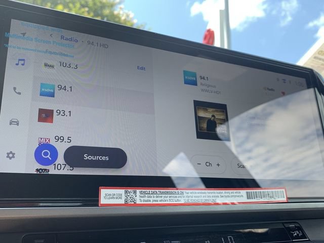 Used 2026 Toyota Camry SE w/ Multimedia Upgrade Package FWD image 21