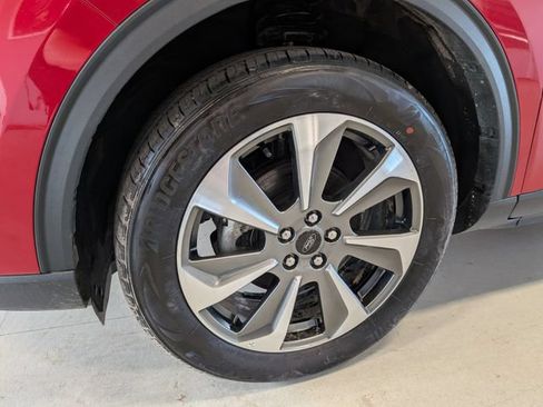 Certified 2024 Ford Escape Platinum AWD/4WD image 9
