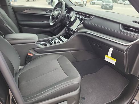 New 2026 Jeep Grand Cherokee L Laredo image 26