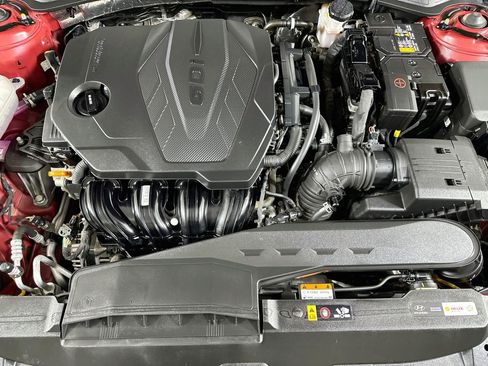 Used 2025 Hyundai Sonata SEL FWD image 31
