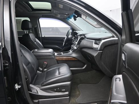 Used 2018 Chevrolet Suburban LT AWD/4WD image 28