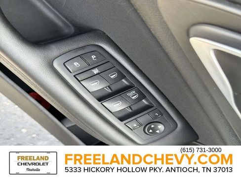 Used 2015 Chrysler 200 Limited w/ Convenience Group FWD image 21