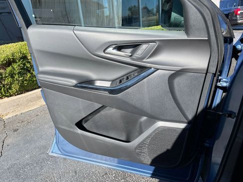 Used 2025 Chevrolet Equinox LT image 20