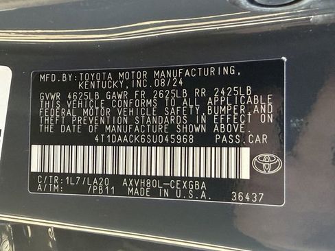 Used 2025 Toyota Camry XLE FWD image 26