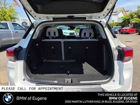 Used 2025 Chevrolet TrailBlazer LT AWD/4WD image 18
