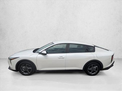 Used 2025 Kia K4 FWD image 8