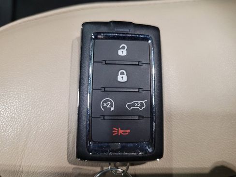 Used 2023 Jeep Grand Cherokee 4WD 4xe image 32