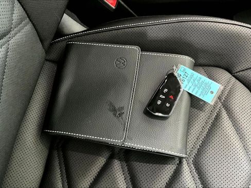 New 2026 Volkswagen Atlas SE image 11