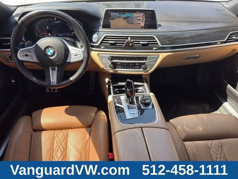Used 2022 BMW 750i xDrive w/ Executive Package AWD/4WD image 29