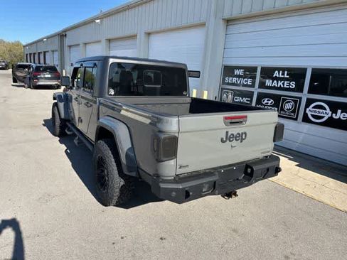 Used 2021 Jeep Gladiator Sport AWD/4WD image 14
