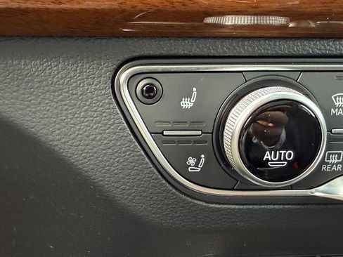 Used 2023 Audi Q5 2.0T Prestige image 21