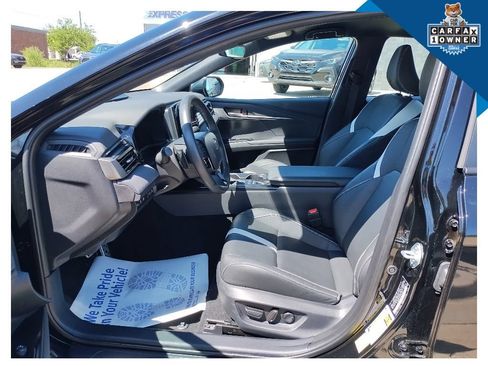 Used 2025 Toyota Camry SE FWD image 21
