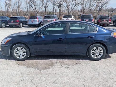 Used 2011 Nissan Altima 2.5 S w/ Special Edition Pkg image 6