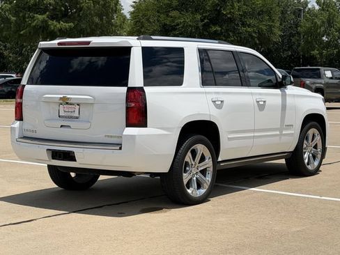 Used 2020 Chevrolet Tahoe Premier w/ Premier 6.2L Value Package AWD/4WD image 4