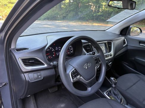 Used 2020 Hyundai Accent SEL FWD image 8