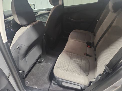 Used 2022 Ford Escape SE image 13