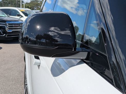 Used 2024 Land Rover Range Rover Sport Dynamic SE image 12