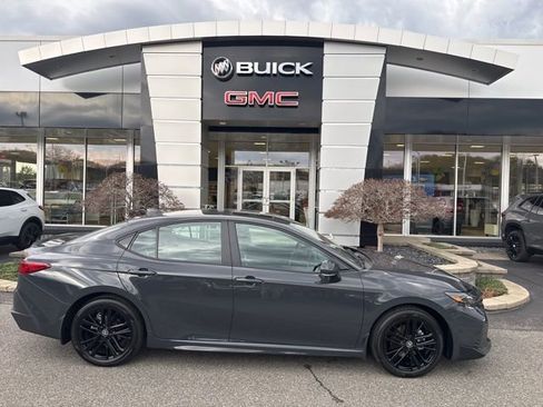 Used 2026 Toyota Camry SE w/ Convenience Package image 36