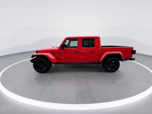Used 2025 Jeep Gladiator Sport AWD/4WD image 5