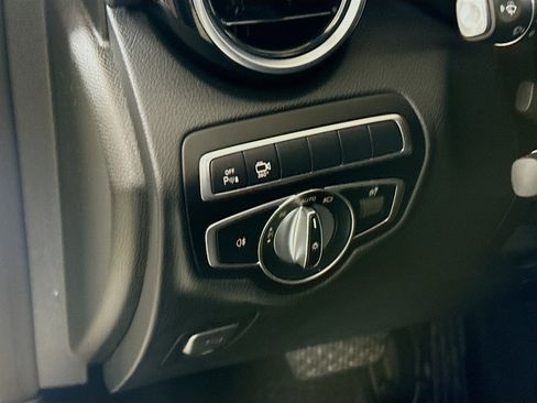 Used 2019 Mercedes-Benz GLC 300 4MATIC Coupe image 10