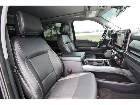 Used 2024 Ford F250 Lariat w/ Lariat Ultimate Package image 26