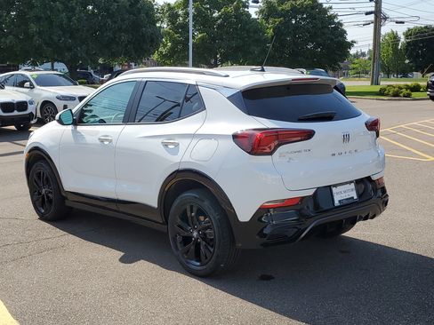 Used 2024 Buick Encore GX Sport Touring AWD/4WD image 4