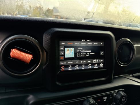 Used 2022 Jeep Wrangler Unlimited Sport image 32