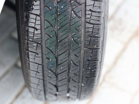 Used 2019 Chevrolet Equinox LS image 38