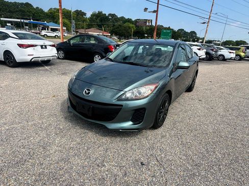 Used 2013 MAZDA MAZDA3 i SV w/ Convenience Pkg FWD image 11