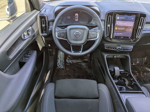 Certified 2024 Volvo XC40 Recharge Plus w/ Protection Package Premier image 16